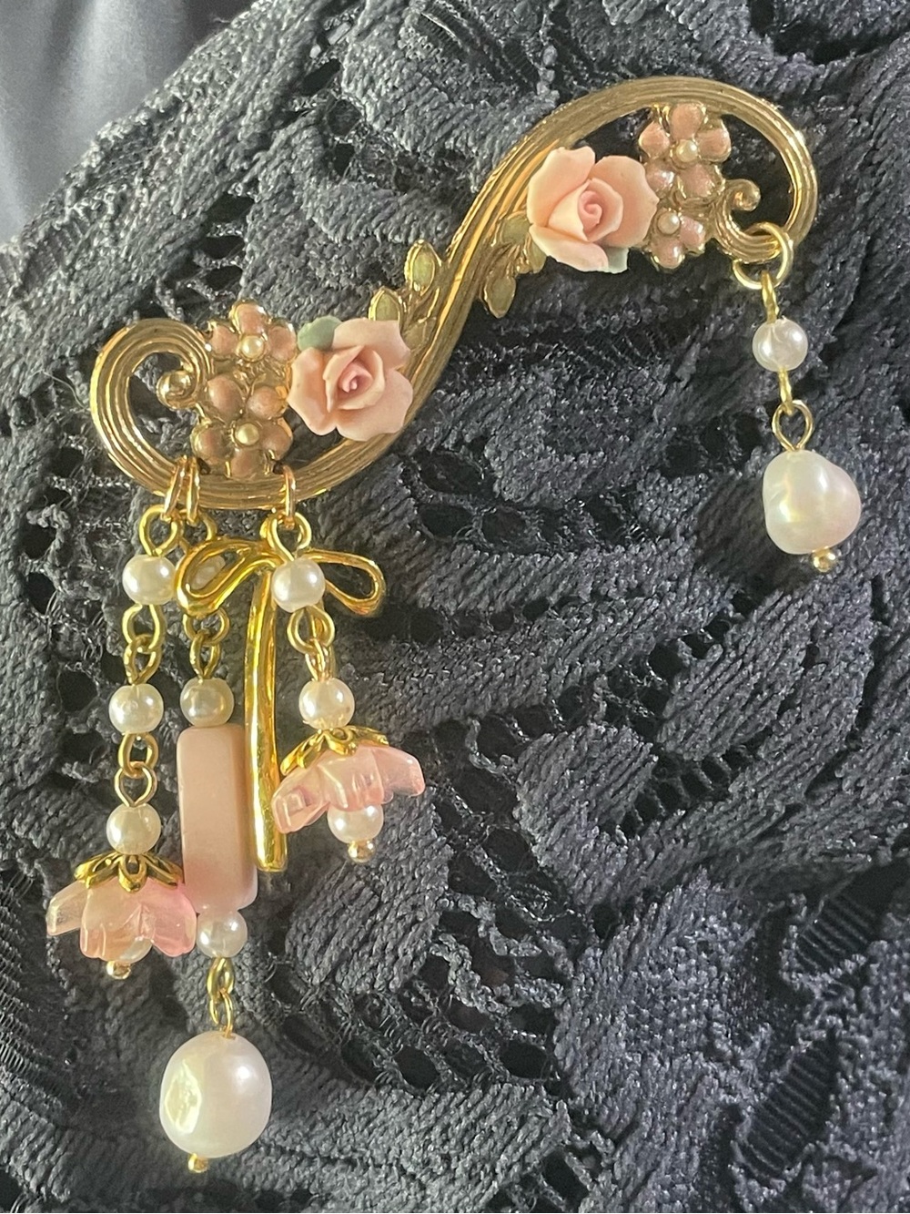 Victorian Floral Brooch with Pink Roses and Pearls